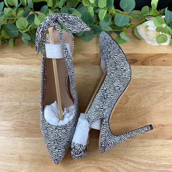 BCBGeneration Zebra Print Henaya Slingback Pumps 10M - Picture 3 of 6